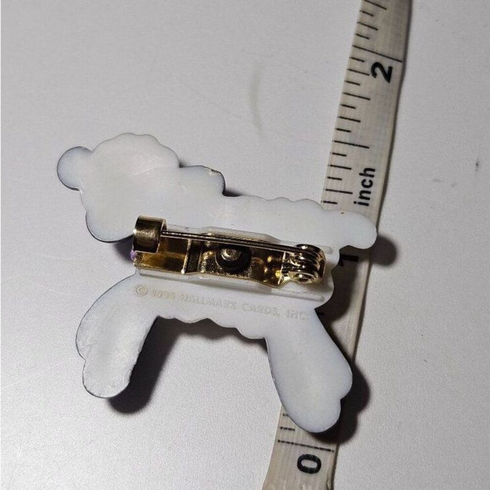 Hallmark white sheep brooch - Picture 6 of 10